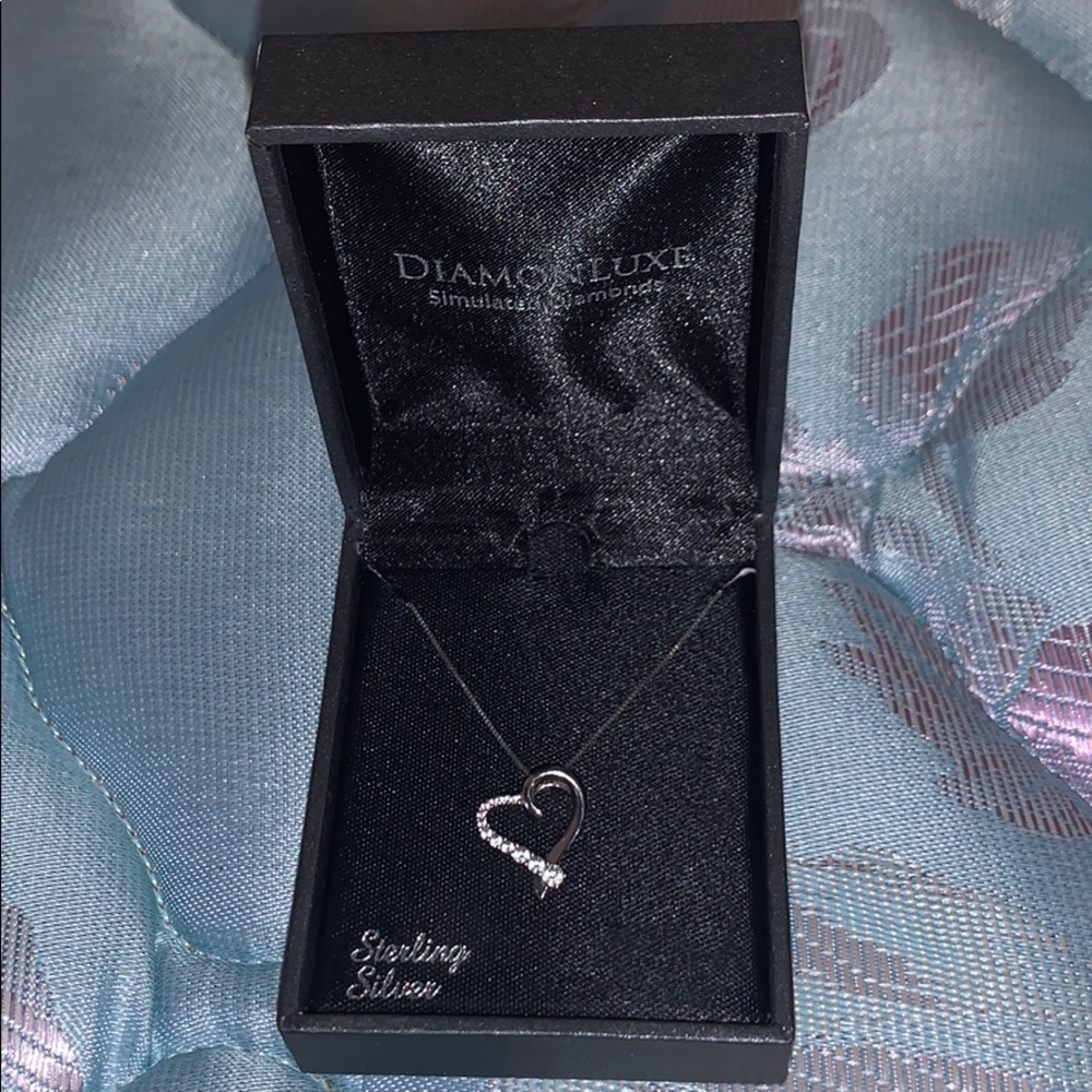 DIAMONLUXE sterling silver heart pendant